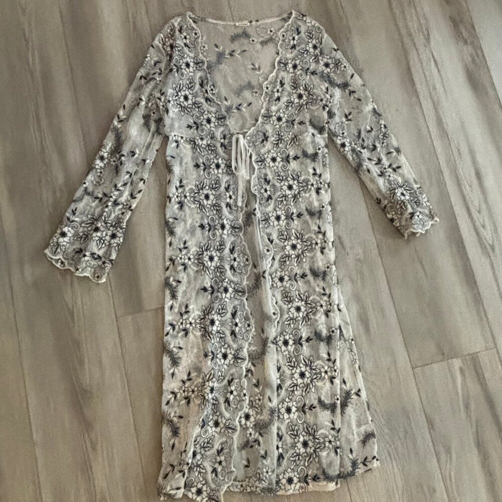 Floral embroidered jacket